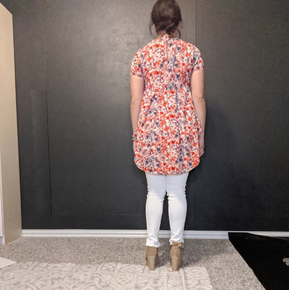 Asymmetrical Top (XS) - Picture 4 of 4